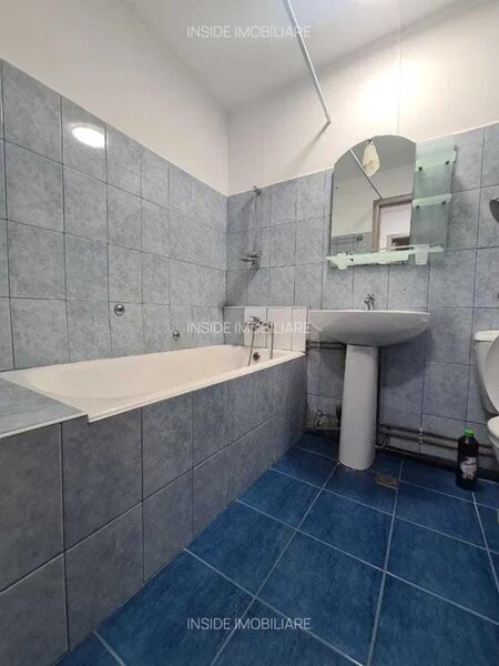 13 Septembrie, centrala proprie,